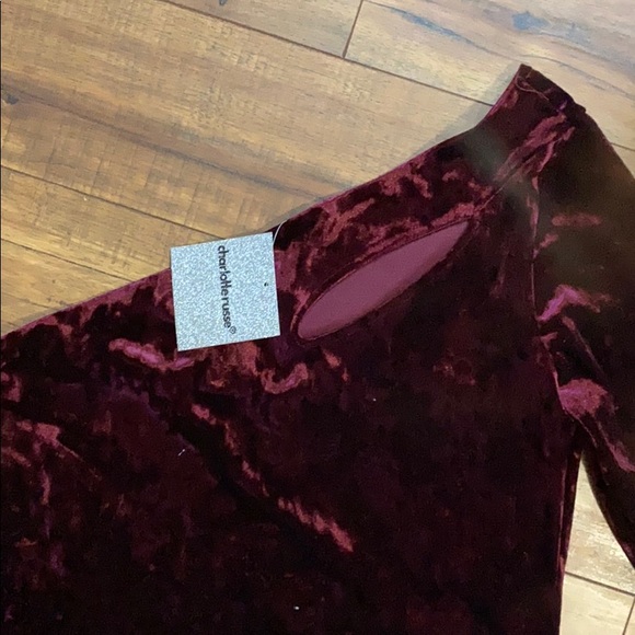 One-shoulder Velvet Long sleeve dress - Picture 2 of 2